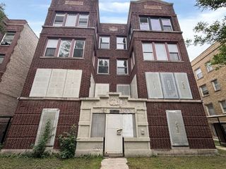 7136 S East End Avenue, Chicago, IL 60649
