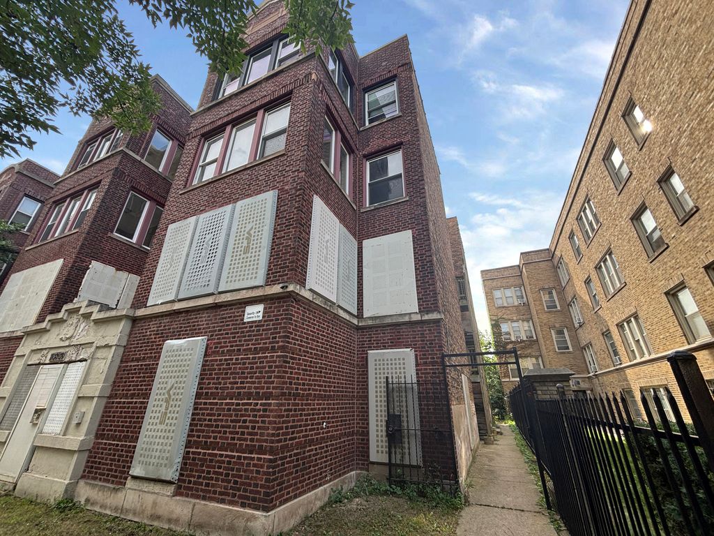 7136 S East End Avenue, Chicago, IL 60649 — photo 4