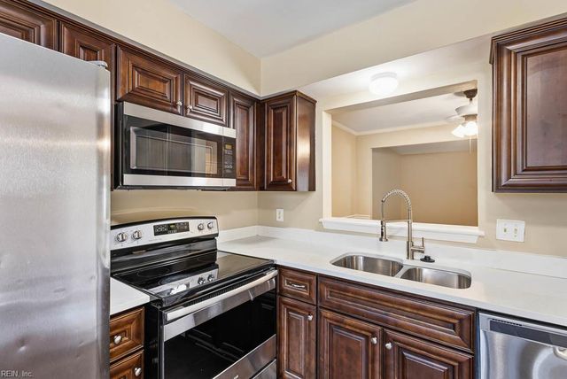 312 Seeman CT, Virginia Beach, VA 23452