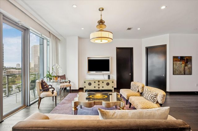 1600 Post Oak Boulevard 1007, Houston, TX 77056