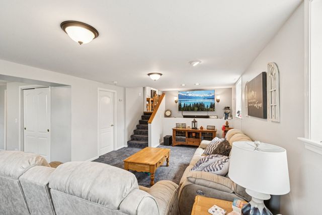 701 Woodland Lane, Marengo, IL 60152