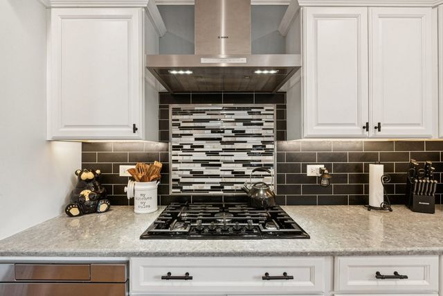 701 Woodland Lane, Marengo, IL 60152