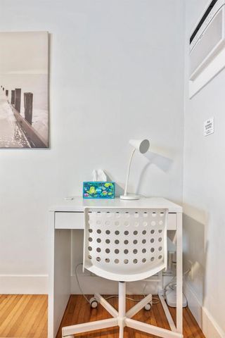 2432 3Rd Street, Santa Monica, CA 90405