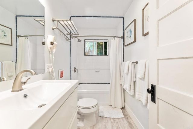 2432 3Rd Street, Santa Monica, CA 90405