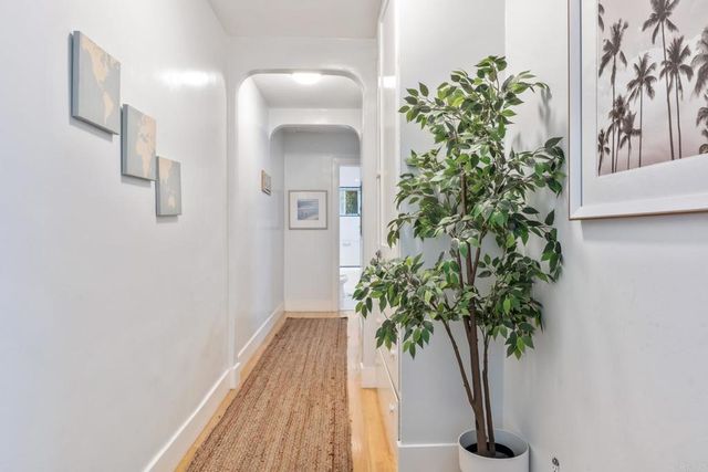 2432 3Rd Street, Santa Monica, CA 90405