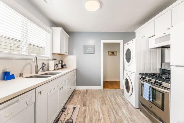 2432 3Rd Street, Santa Monica, CA 90405