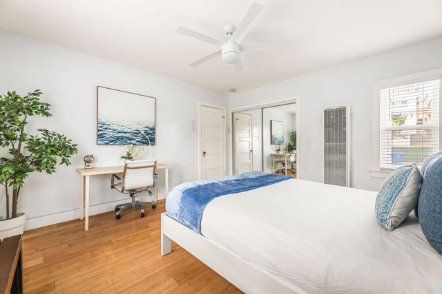 2432 3Rd Street, Santa Monica, CA 90405