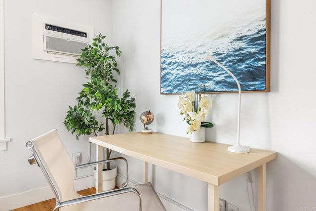 2432 3Rd Street, Santa Monica, CA 90405