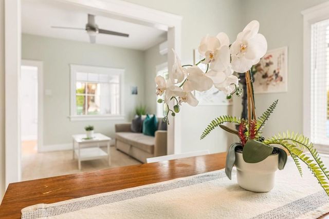 2432 3Rd Street, Santa Monica, CA 90405