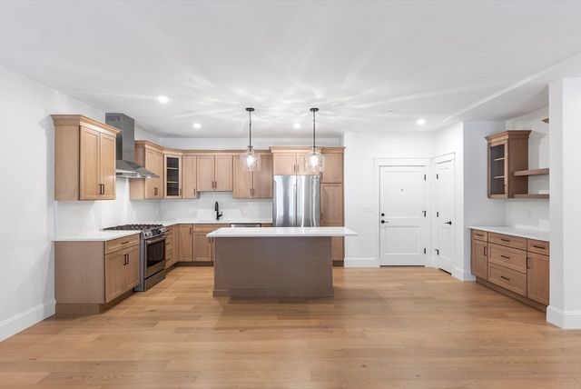 134 Court St 1, Plymouth, MA 02360