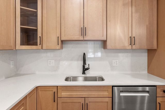 134 Court St 1, Plymouth, MA 02360