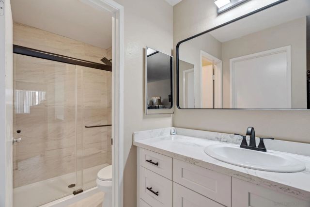 345 N Melrose Dr H, Vista, CA 92083