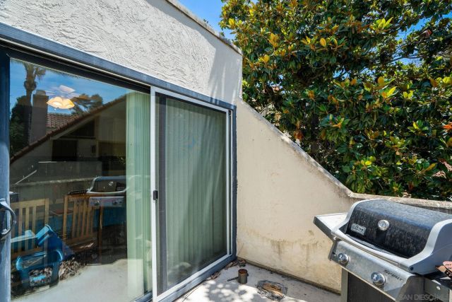 345 N Melrose Dr H, Vista, CA 92083
