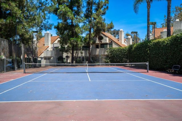 345 N Melrose Dr H, Vista, CA 92083