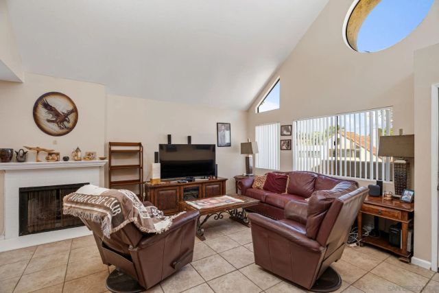 345 N Melrose Dr H, Vista, CA 92083