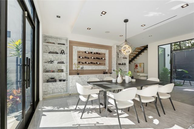 816 N Sycamore, Los Angeles, CA 90038