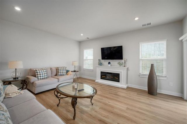 605 Tranquility DR, Williamsburg, VA 23185