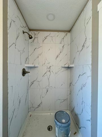 585 NW Georgetown Drive, Waukee, IA 50263