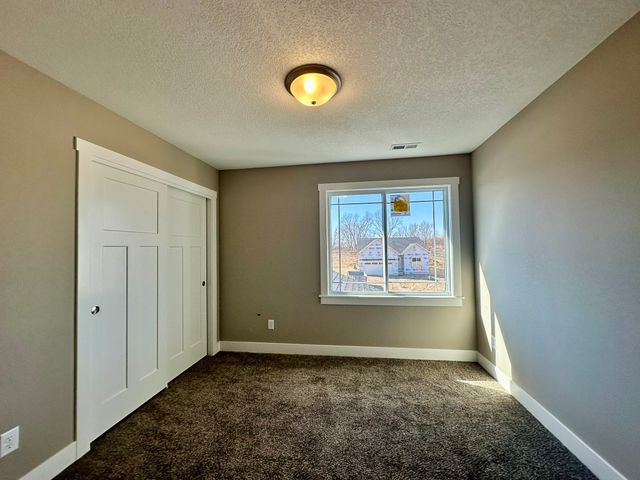 585 NW Georgetown Drive, Waukee, IA 50263