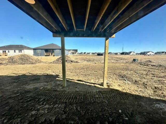 585 NW Georgetown Drive, Waukee, IA 50263