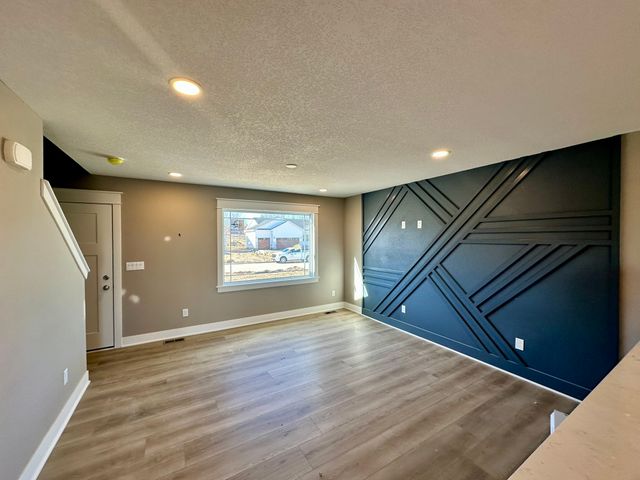 585 NW Georgetown Drive, Waukee, IA 50263