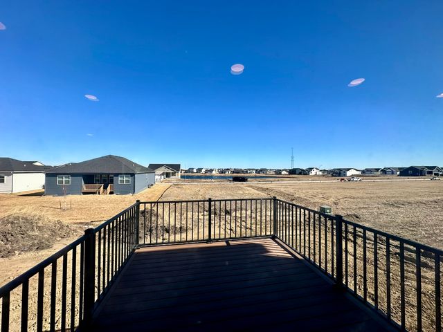 585 NW Georgetown Drive, Waukee, IA 50263