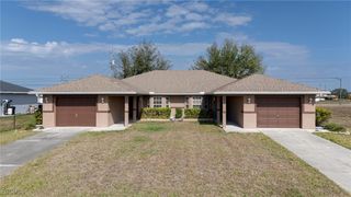 2221 NE 15th LN, Cape Coral, FL 33909
