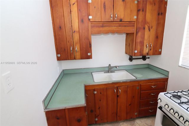 1206 N 22nd Ave 5, Hollywood, FL 33020