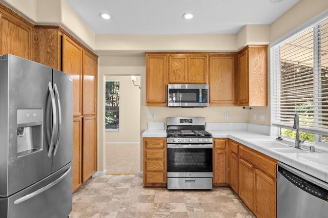 2153 Cain Ct, Tracy, CA 95376