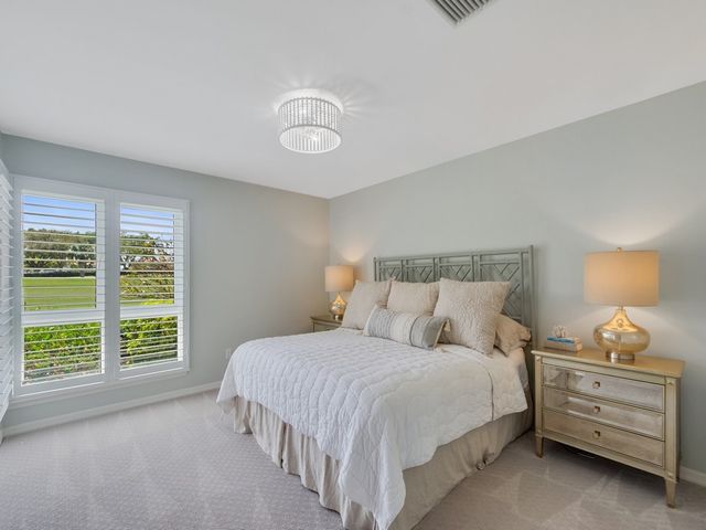 1345 Saint Davids Lane, Vero Beach, FL 32967