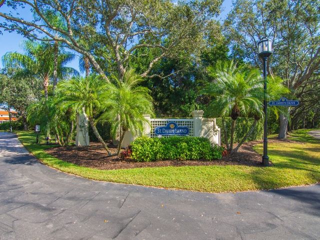 1345 Saint Davids Lane, Vero Beach, FL 32967