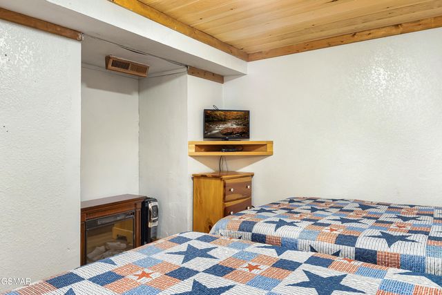 2306 Wooddale Way, Sevierville, TN 37876