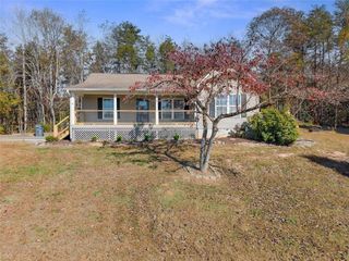39 E Point Drive, Dahlonega, GA 30533