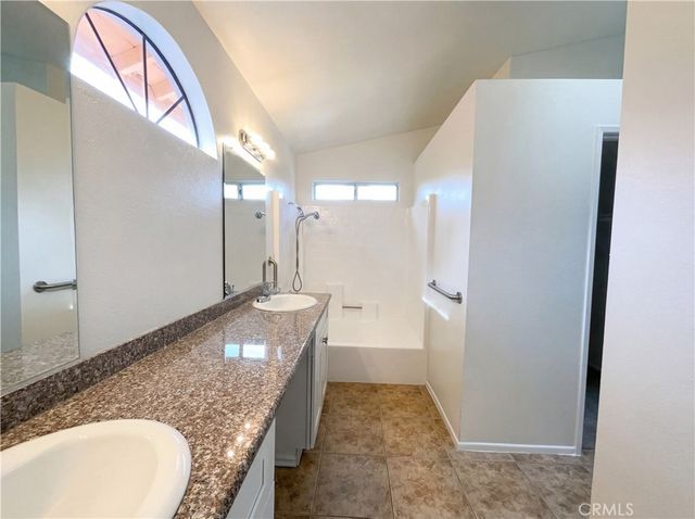 25311 Chicago Avenue, Hemet, CA 92544