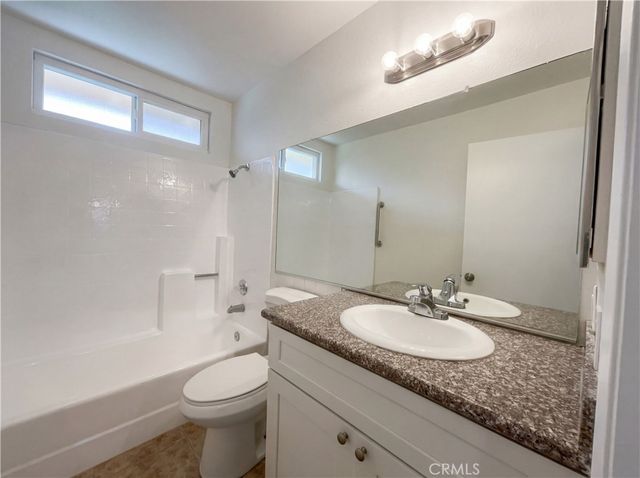 25311 Chicago Avenue, Hemet, CA 92544