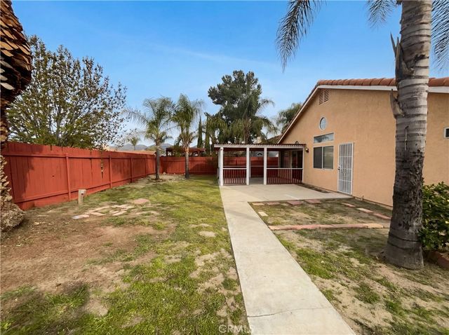 25311 Chicago Avenue, Hemet, CA 92544