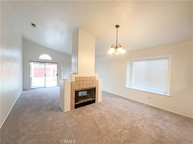 25311 Chicago Avenue, Hemet, CA 92544