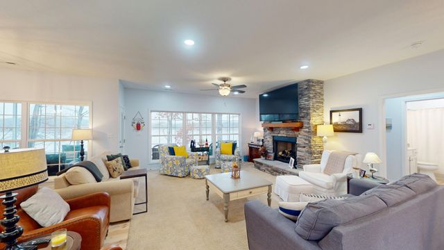 150 Beaverdam Cabin Rd, Camden, TN 38320