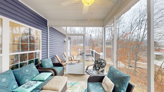 150 Beaverdam Cabin Rd, Camden, TN 38320