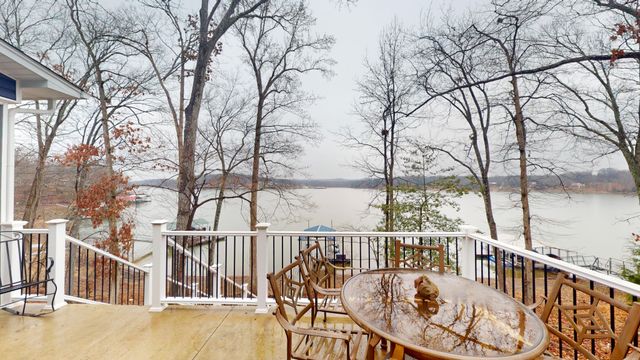 150 Beaverdam Cabin Rd, Camden, TN 38320