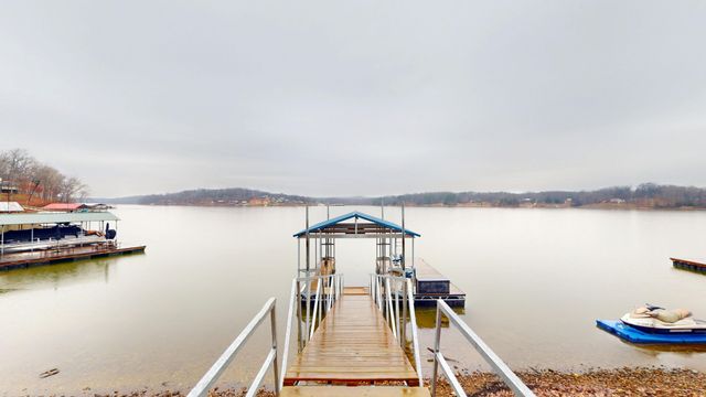 150 Beaverdam Cabin Rd, Camden, TN 38320