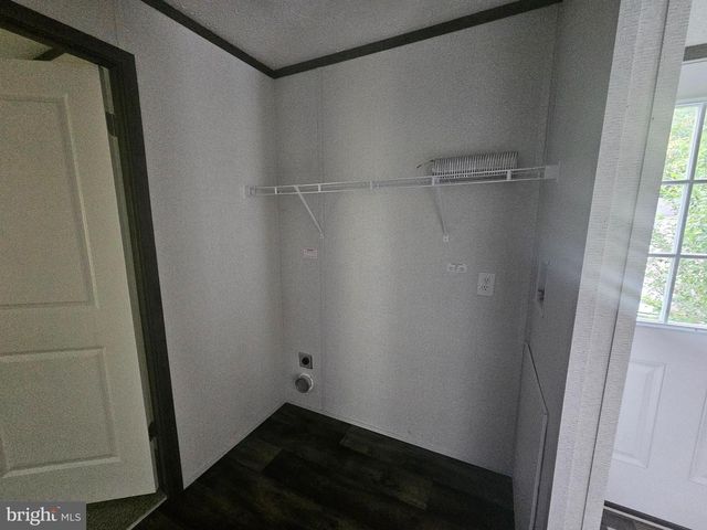 300 RIDGE RD #42, Etters, PA 17319