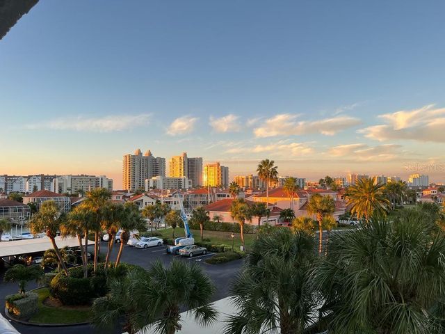 240 SAND KEY ESTATES DRIVE 216, Clearwater Beach, FL 33767