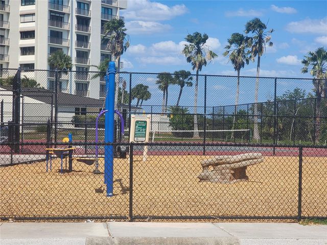 240 SAND KEY ESTATES DRIVE 216, Clearwater Beach, FL 33767