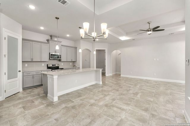 6862 Comanche Cougar, San Antonio, TX 78233