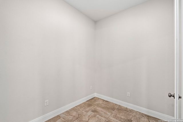 6862 Comanche Cougar, San Antonio, TX 78233