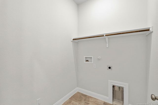 6862 Comanche Cougar, San Antonio, TX 78233