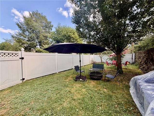 415 Jacksonia St, Central North Side, PA 15212
