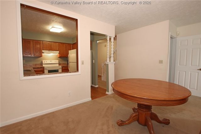 1302 Hunters Ridge Road, Charleston, WV 25314