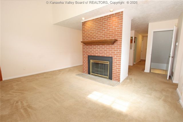 1302 Hunters Ridge Road, Charleston, WV 25314